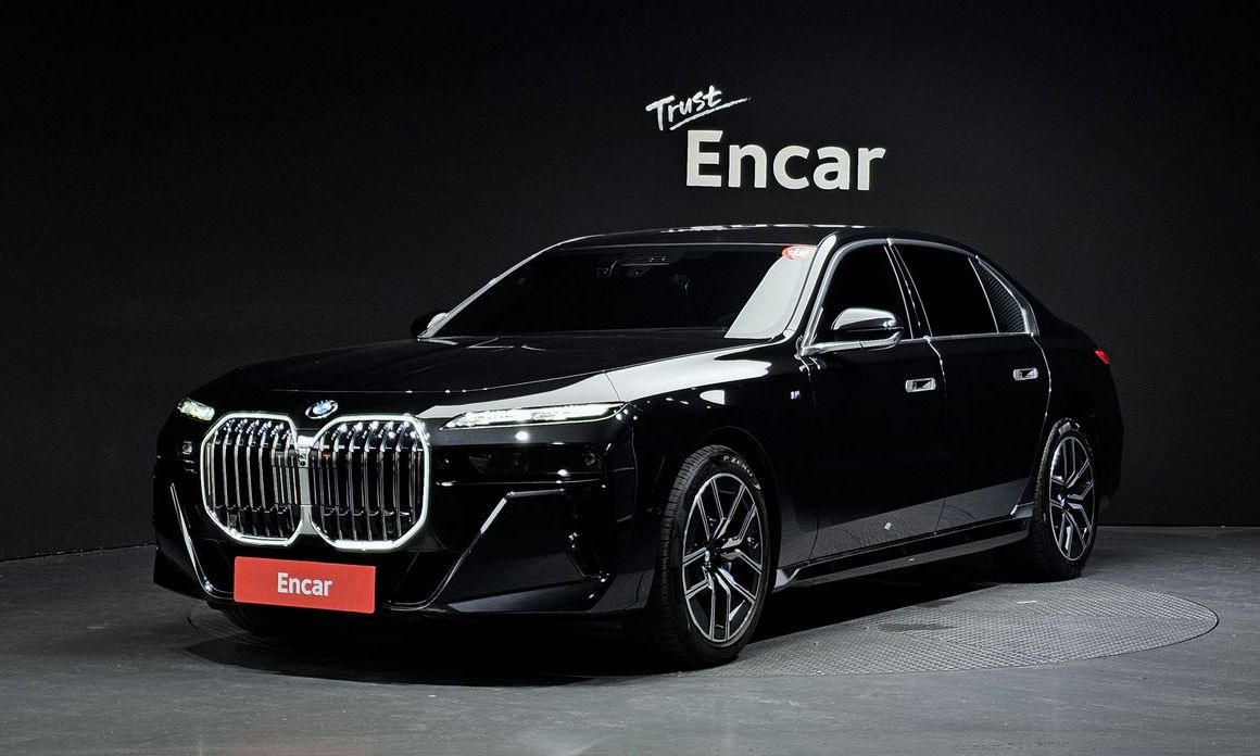 BMW 7-Series 2023