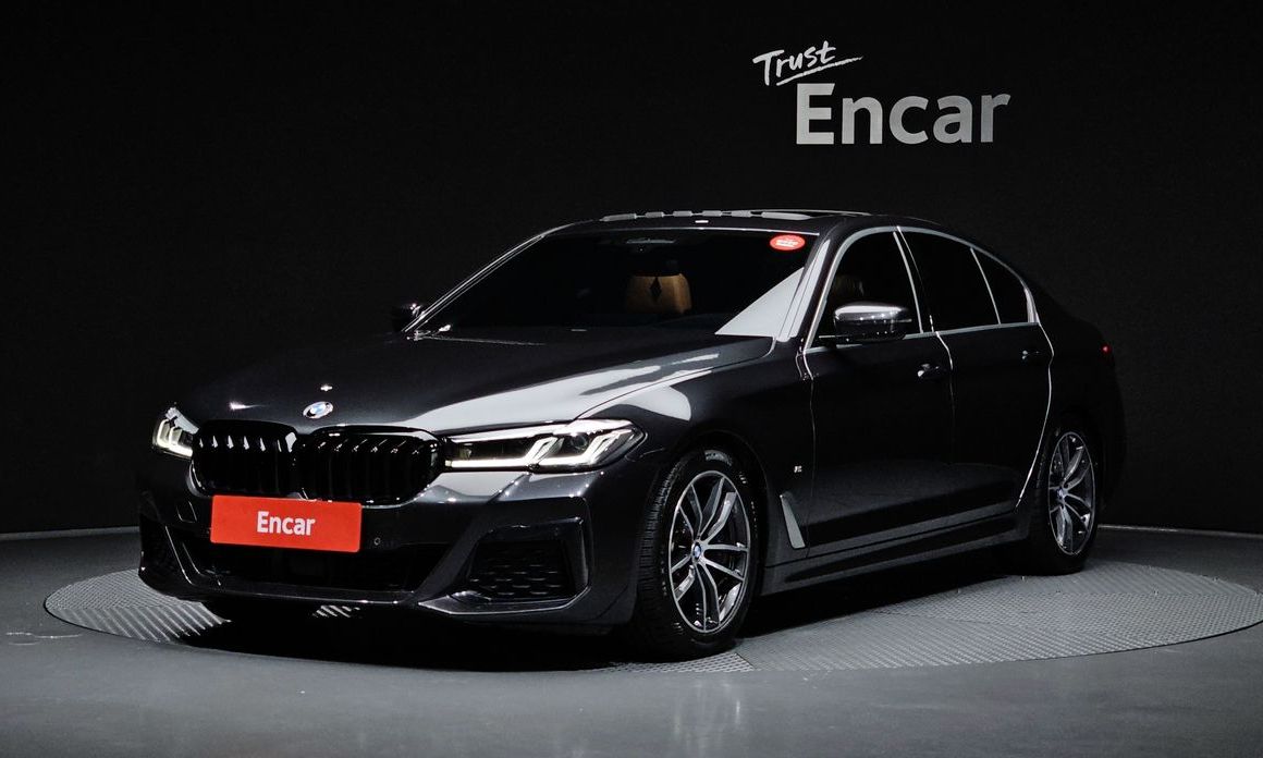 BMW 5-Series 2021