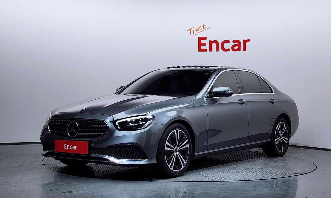 Mercedes-Benz E-Class 2021