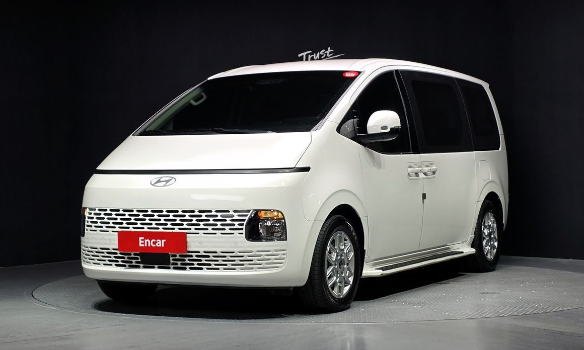 Hyundai Staria 2025