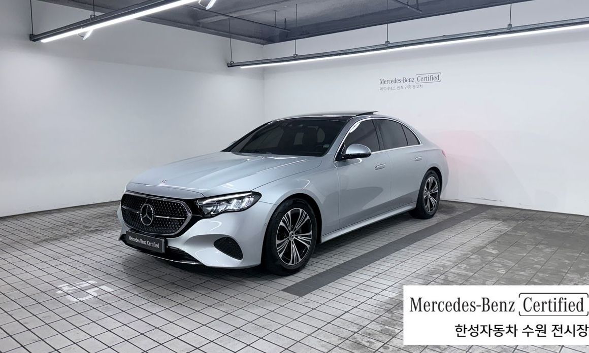 Mercedes-Benz E-Class 2024