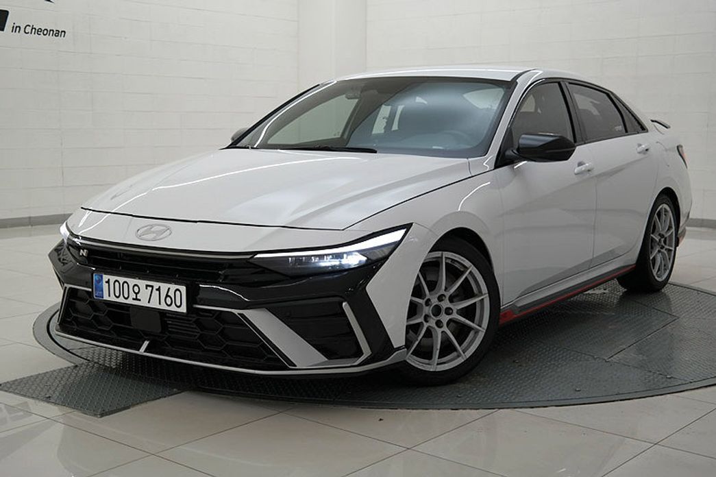 Hyundai AVANTE 2024