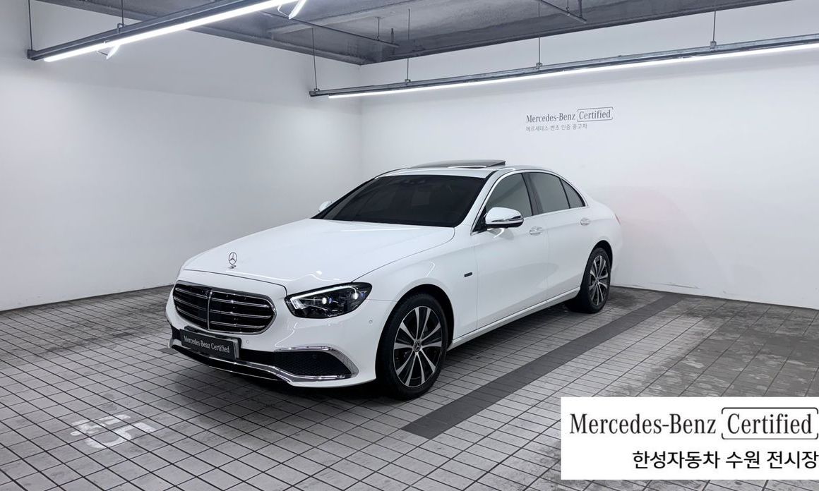 Mercedes-Benz E-Class 2021