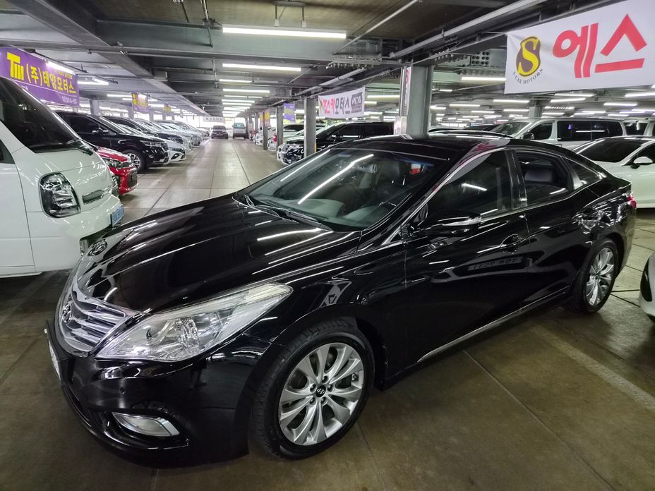 Hyundai Grandeur 2012