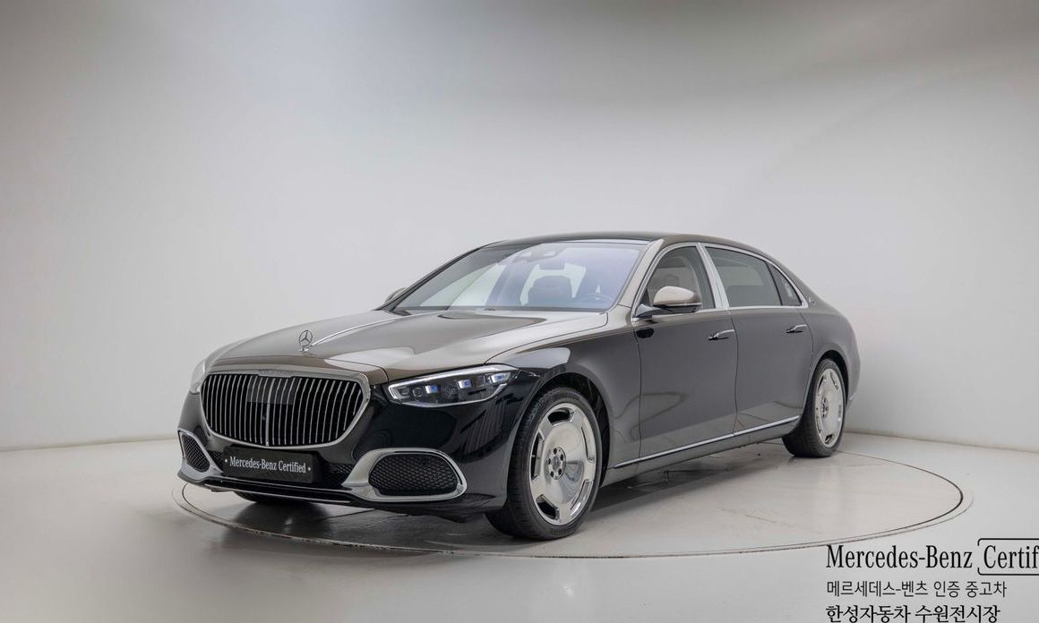 Mercedes-Benz S-Class 2025