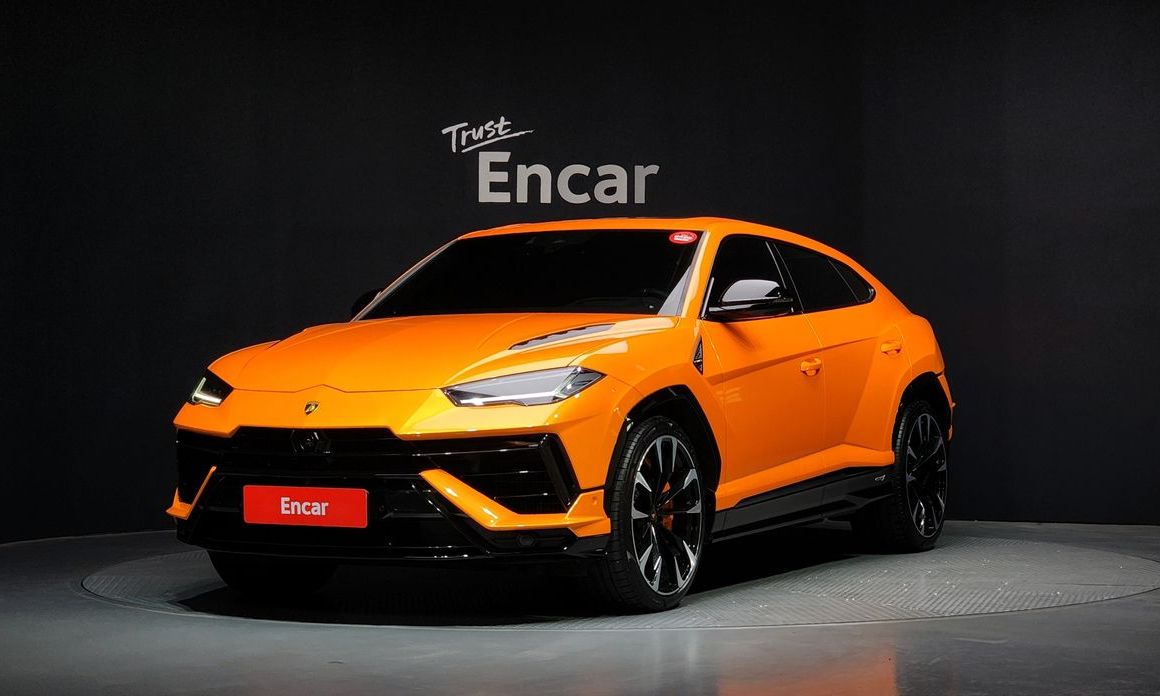Lamborghini Urus 2024