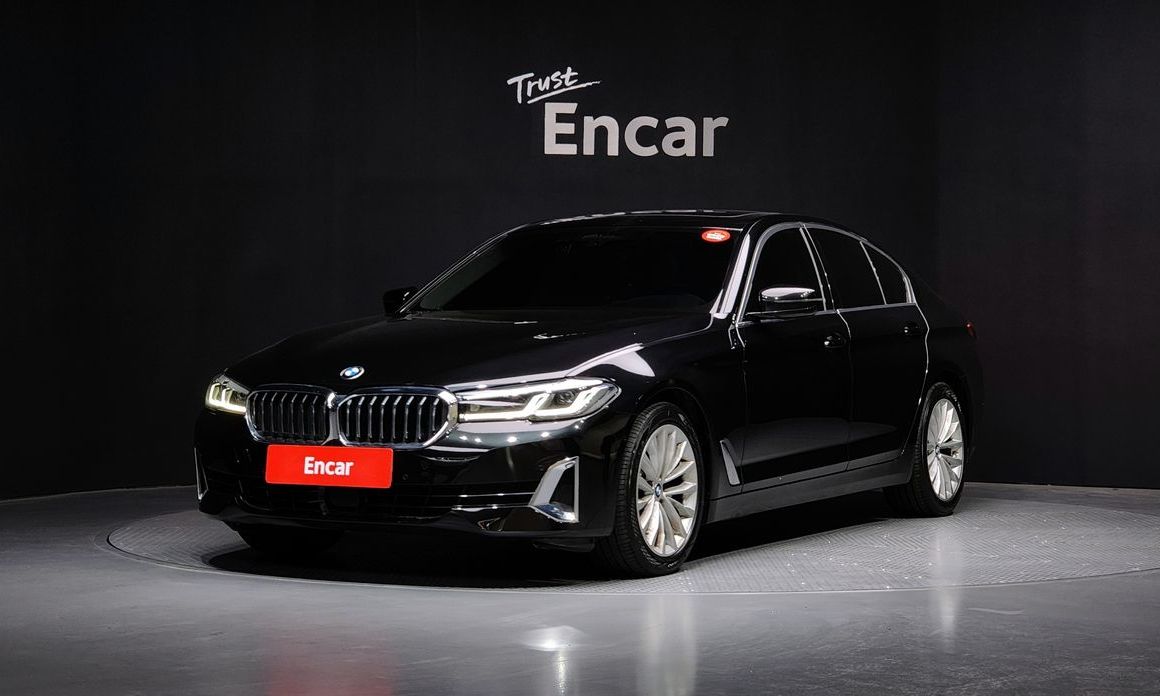 BMW 5-Series 2023