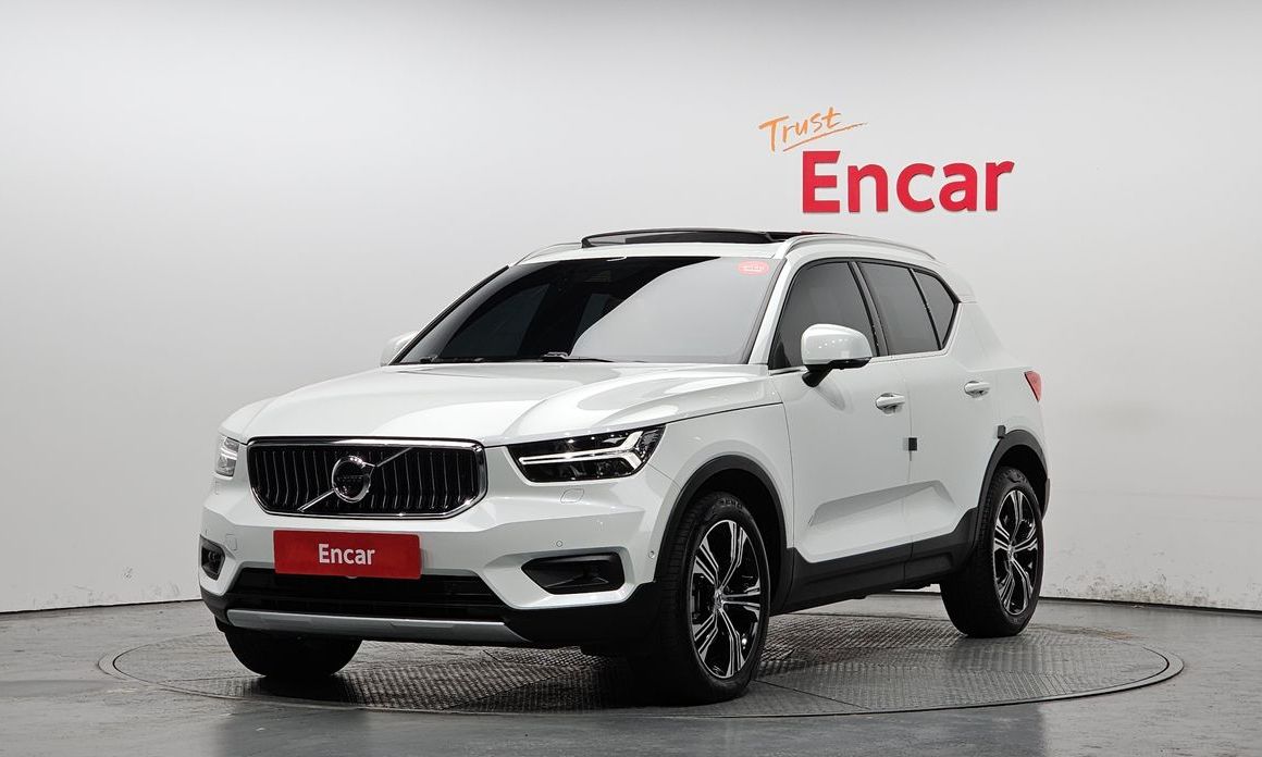 Volvo XC40 2021