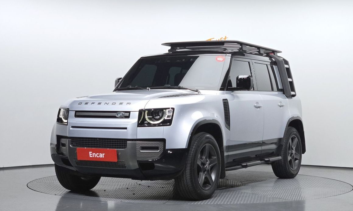 Land Rover Defender 2024