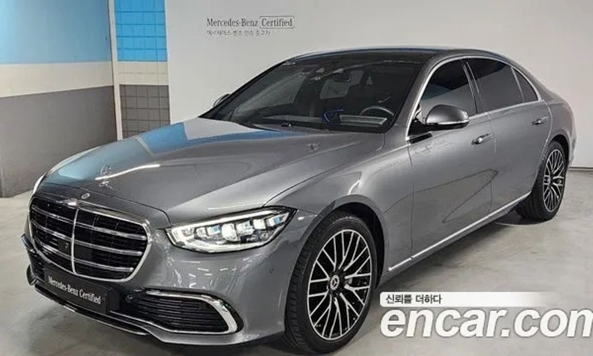 Mercedes-Benz S-Class 2025