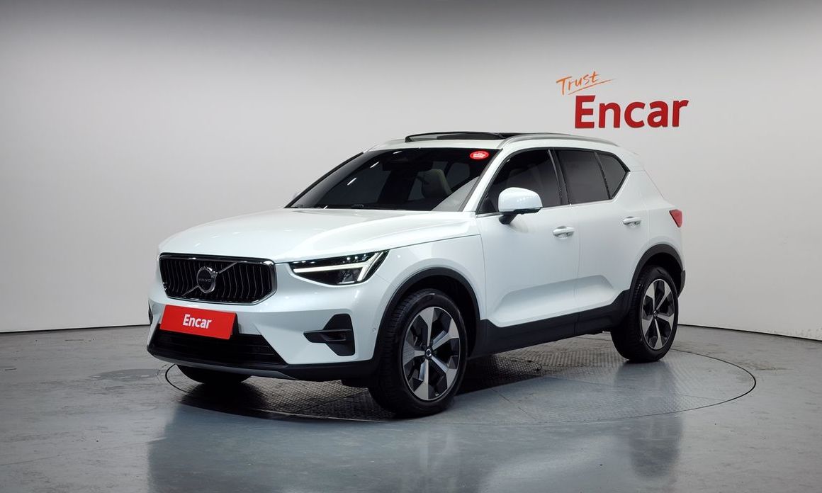 Volvo XC40 2023