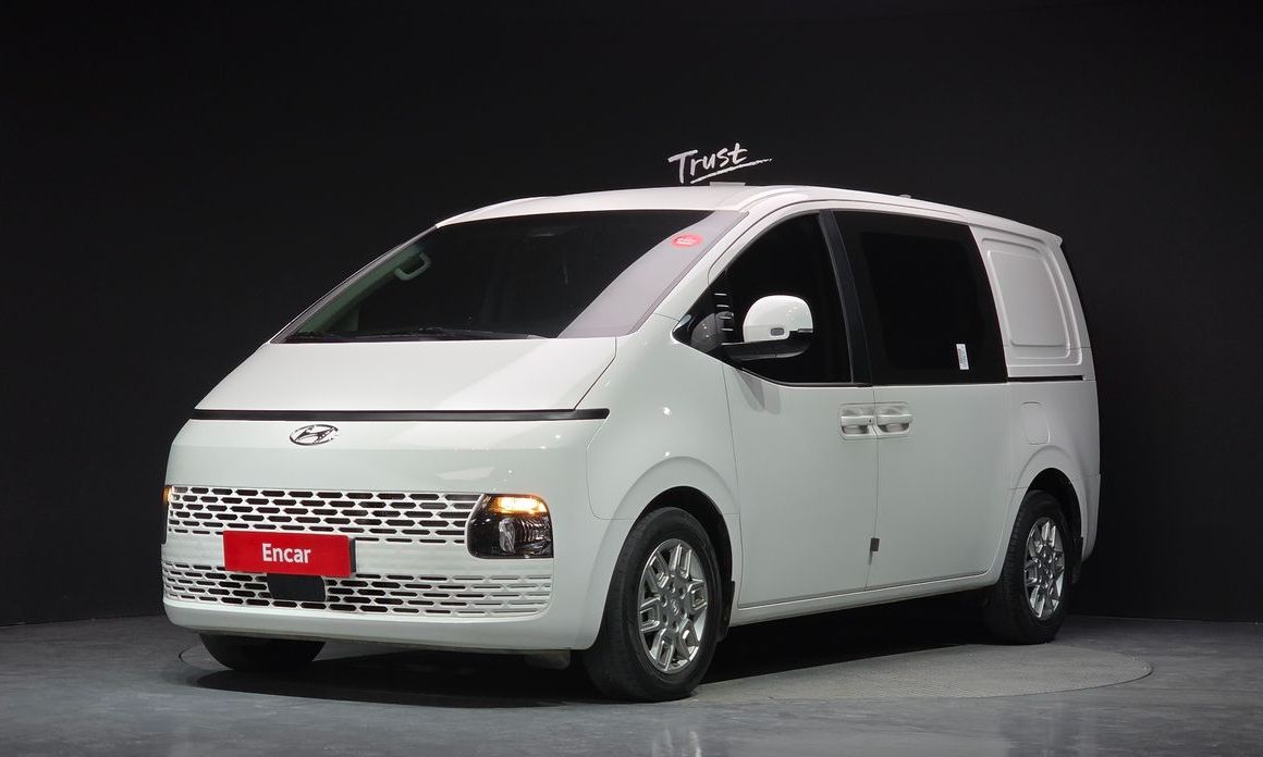 Hyundai Staria 2024