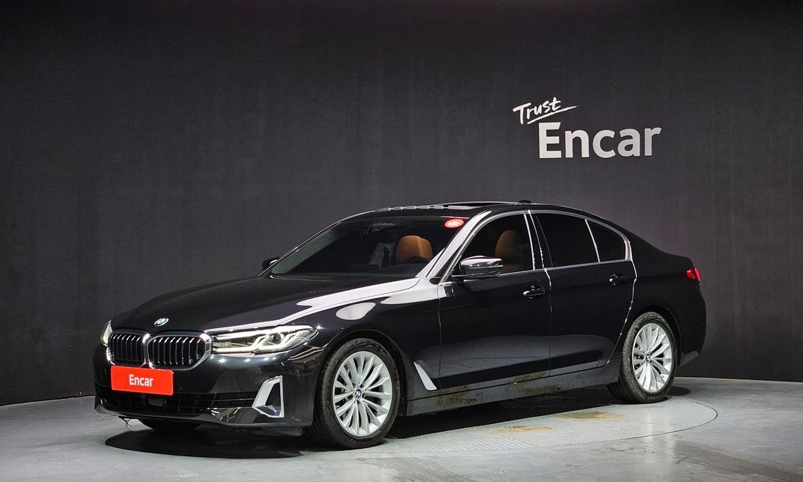 BMW 5-Series 2023