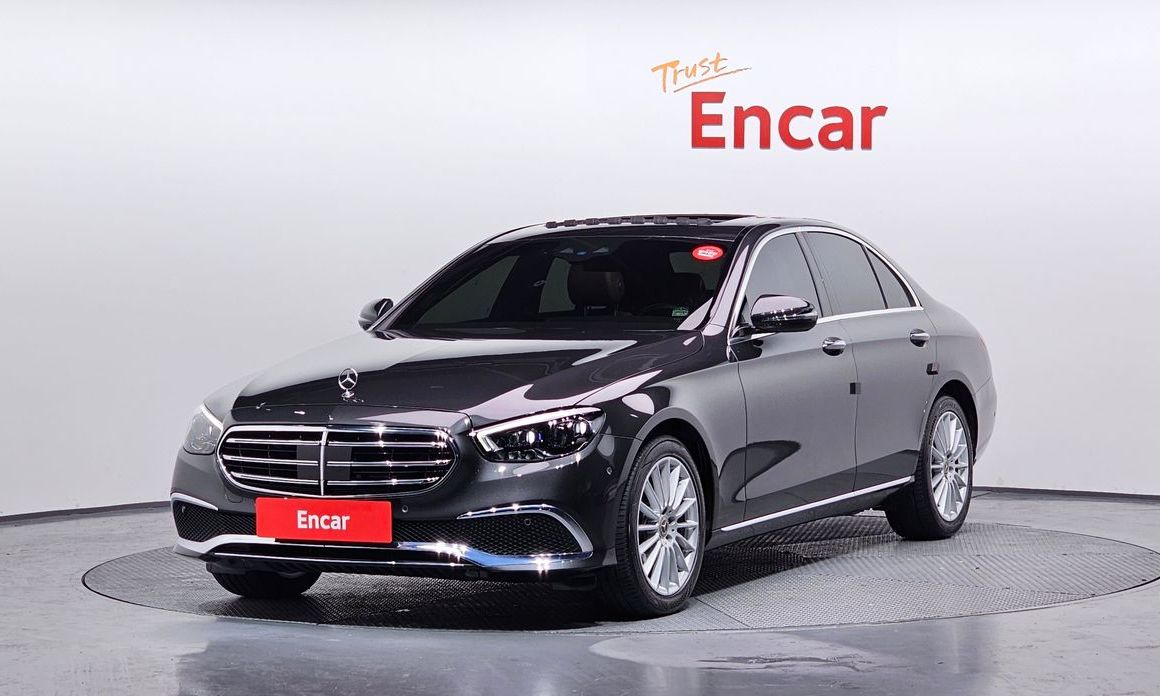 Mercedes-Benz E-Class 2021