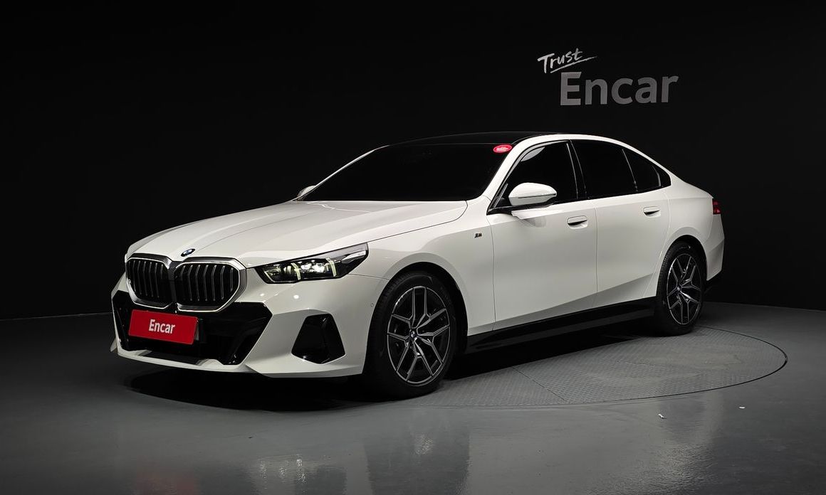 BMW 5-Series 2025