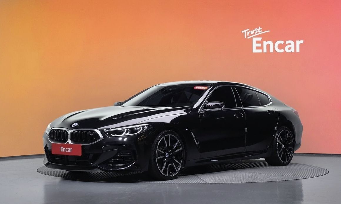 BMW 8-Series 2023
