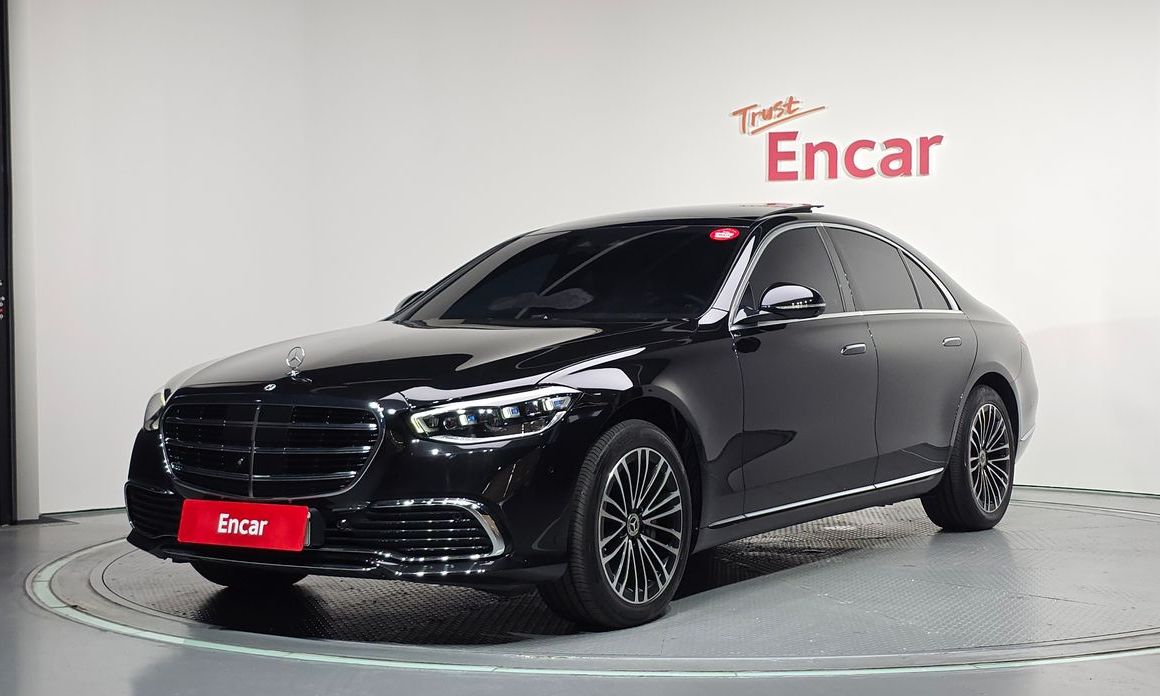 Mercedes-Benz S-Class 2025