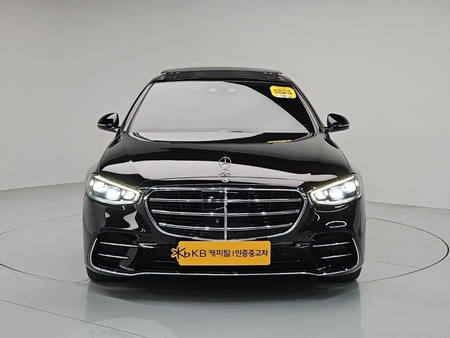 Mercedes-Benz S-Class 2023