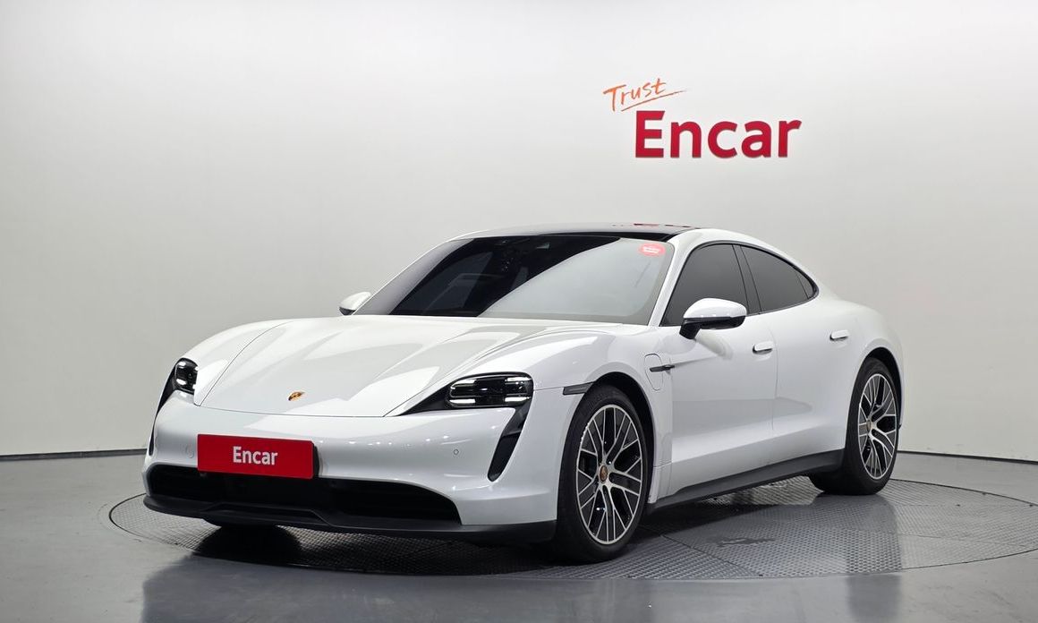 Porsche Taycan 2022
