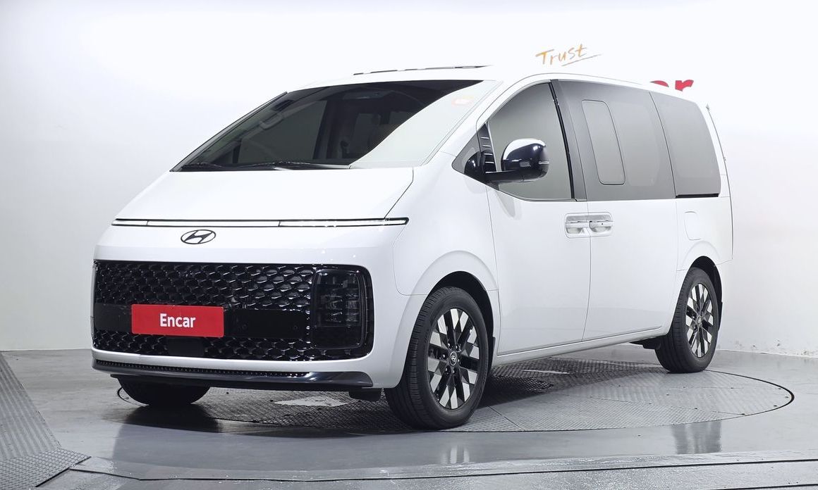 Hyundai Staria 2025