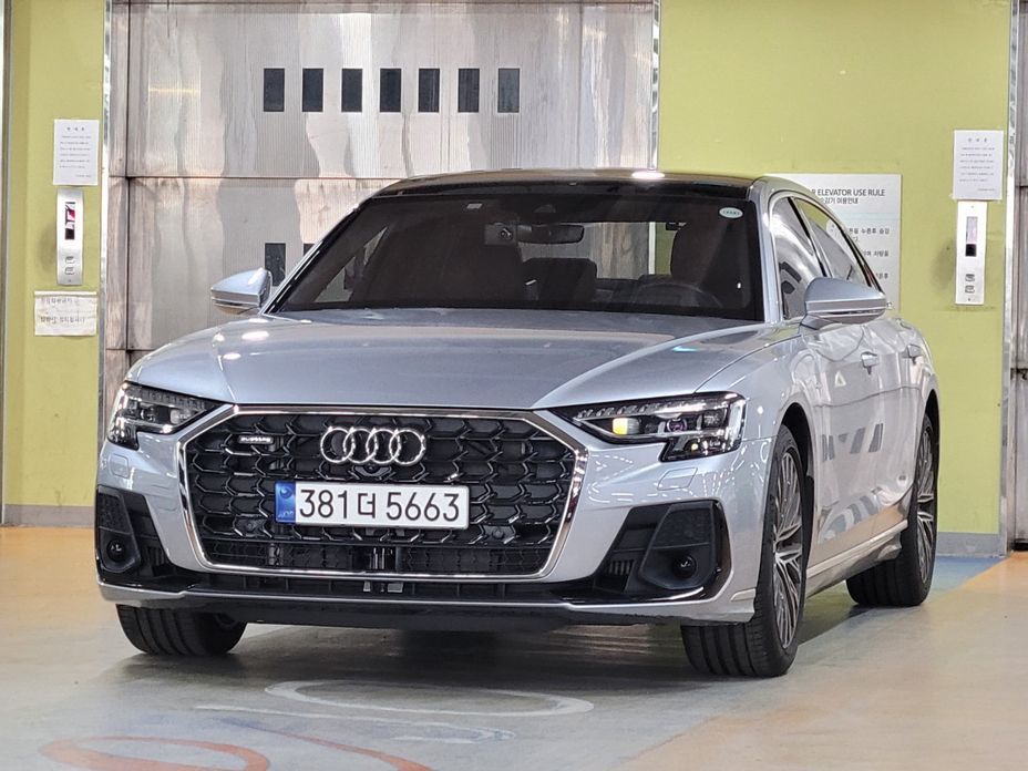 Audi A8 2023