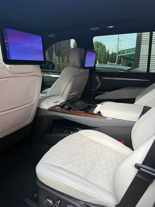 Cadillac Escalade 2025