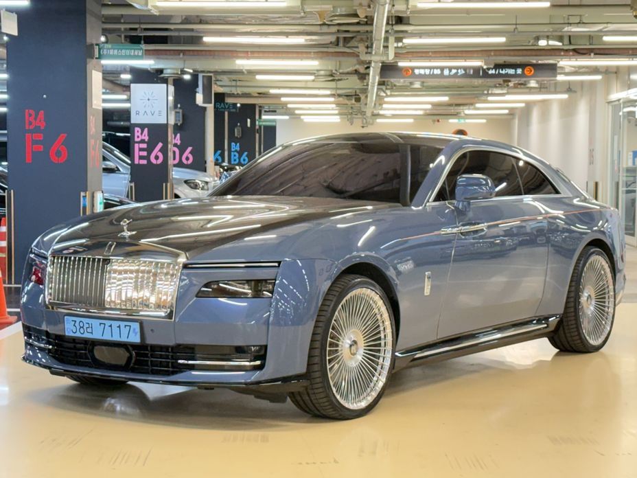 Rolls-Royce Spectre 2024