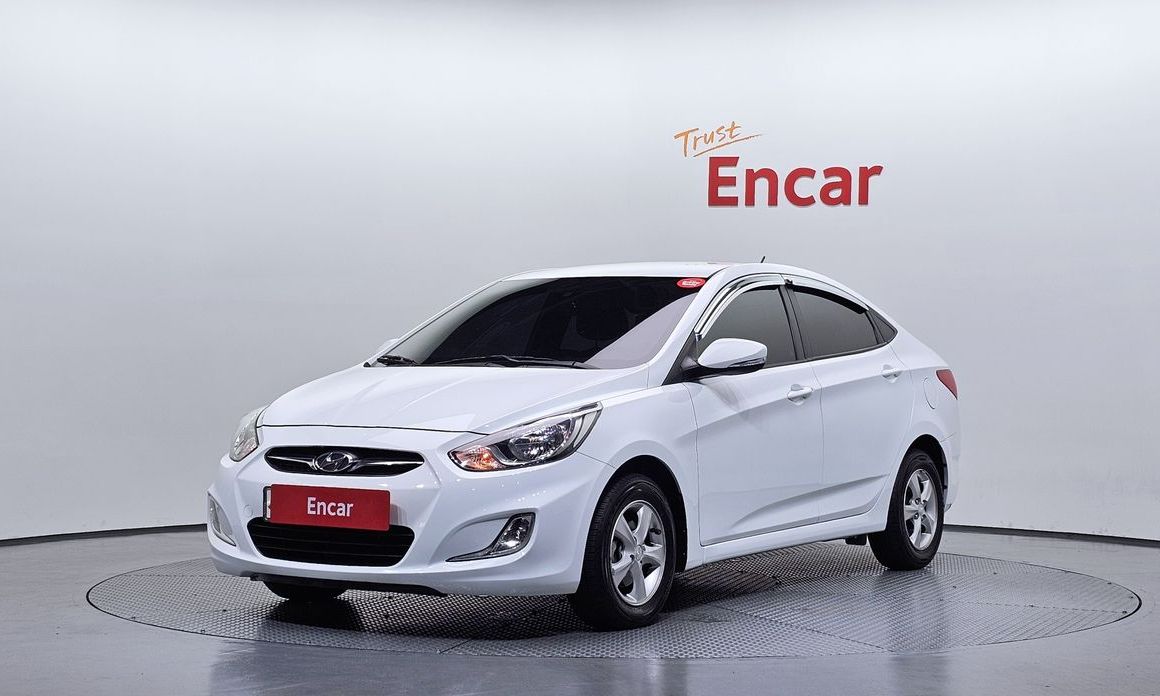Hyundai Accent 2012