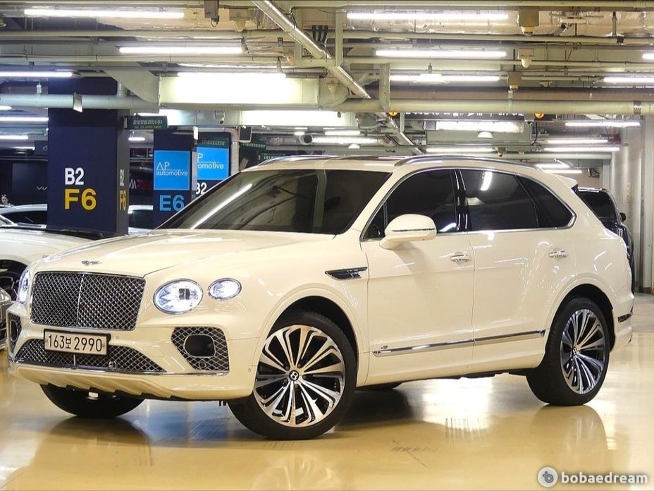 Bentley Bentayga 2022