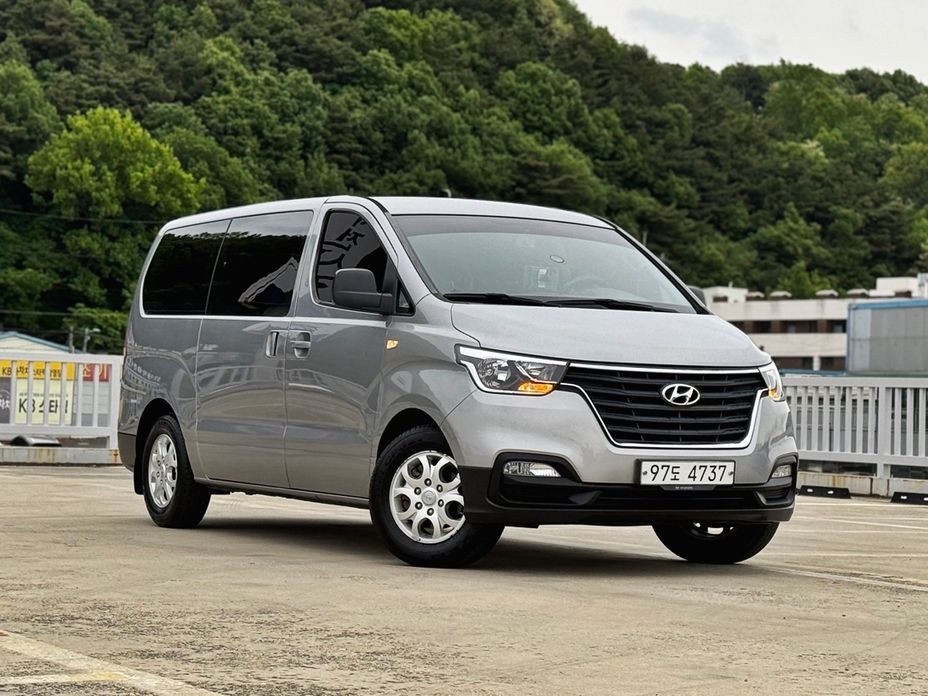 Hyundai Starex 2019