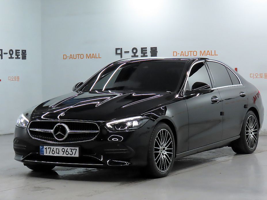 Mercedes-Benz C-Class 2024