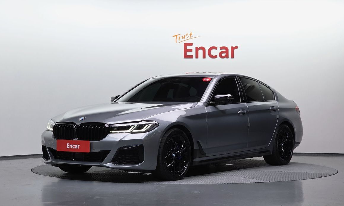 BMW 5-Series 2023