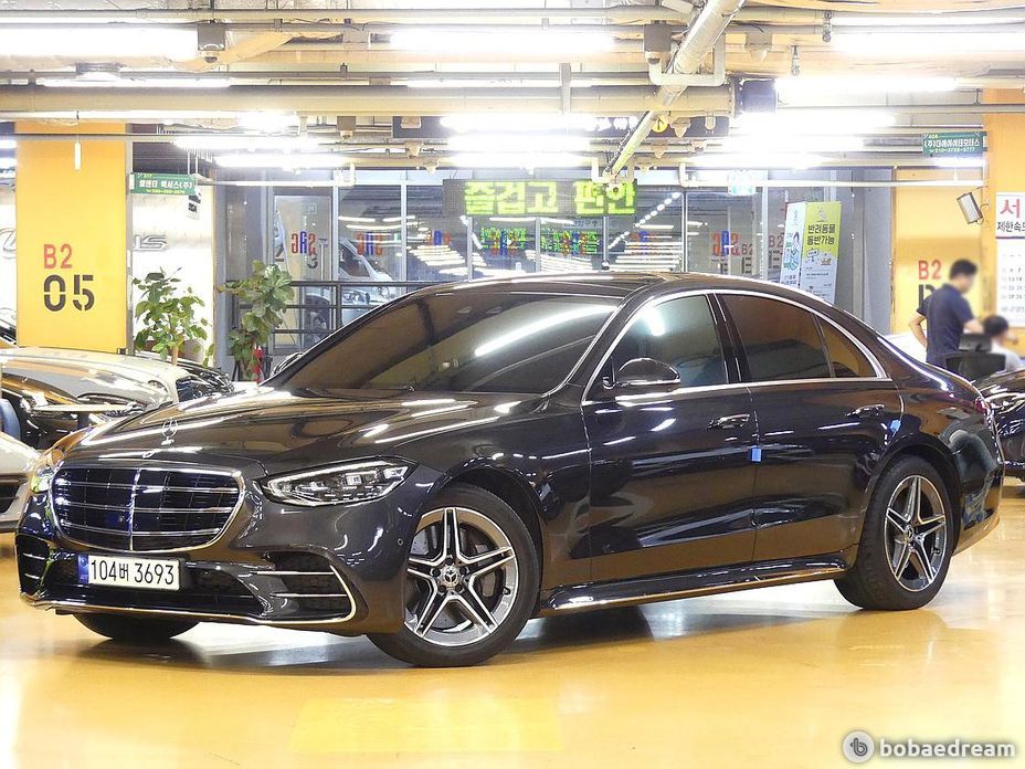 Mercedes-Benz S-Class 2021