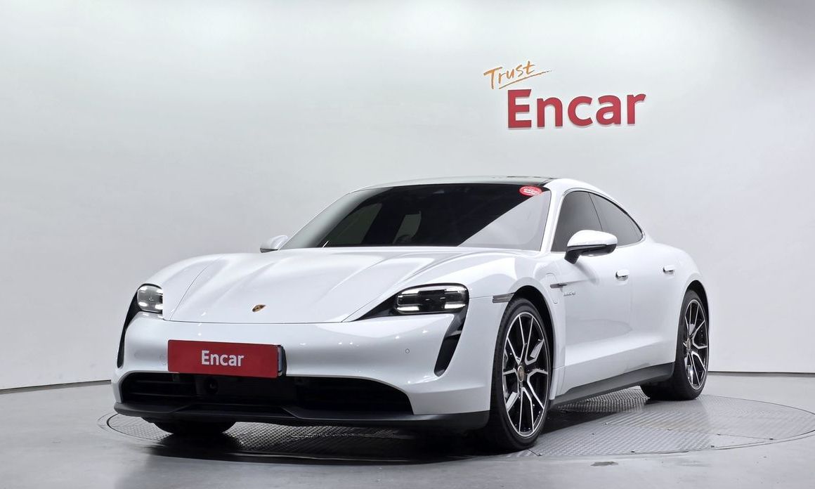 Porsche Taycan 2024