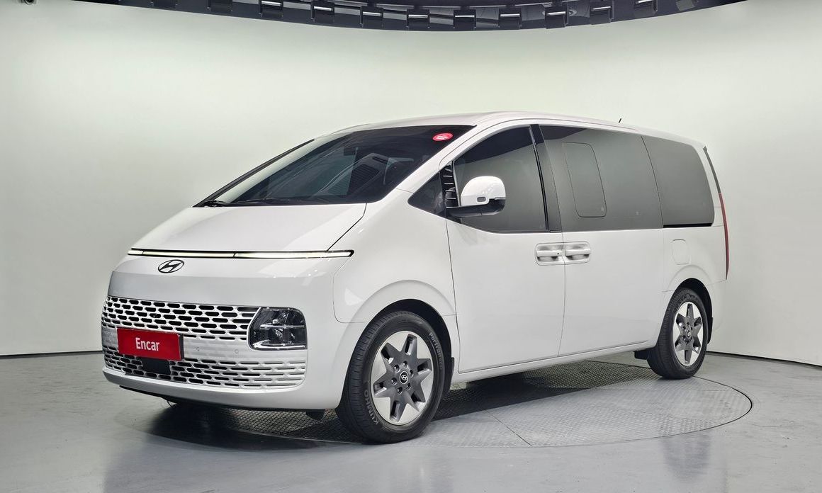 Hyundai Staria 2025