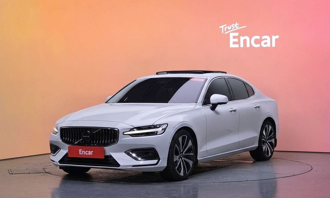 Volvo S60 2023