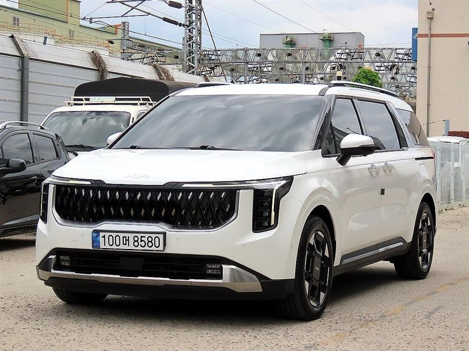 Kia Canival 2025