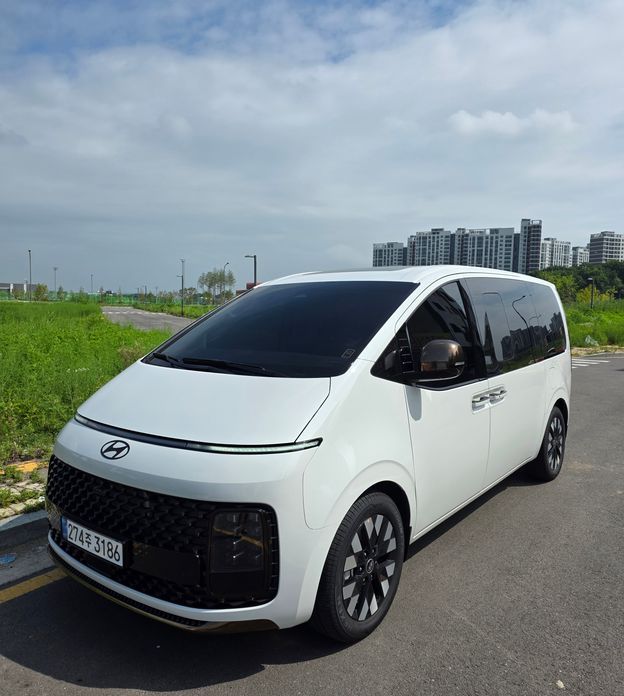 Hyundai Staria 2025