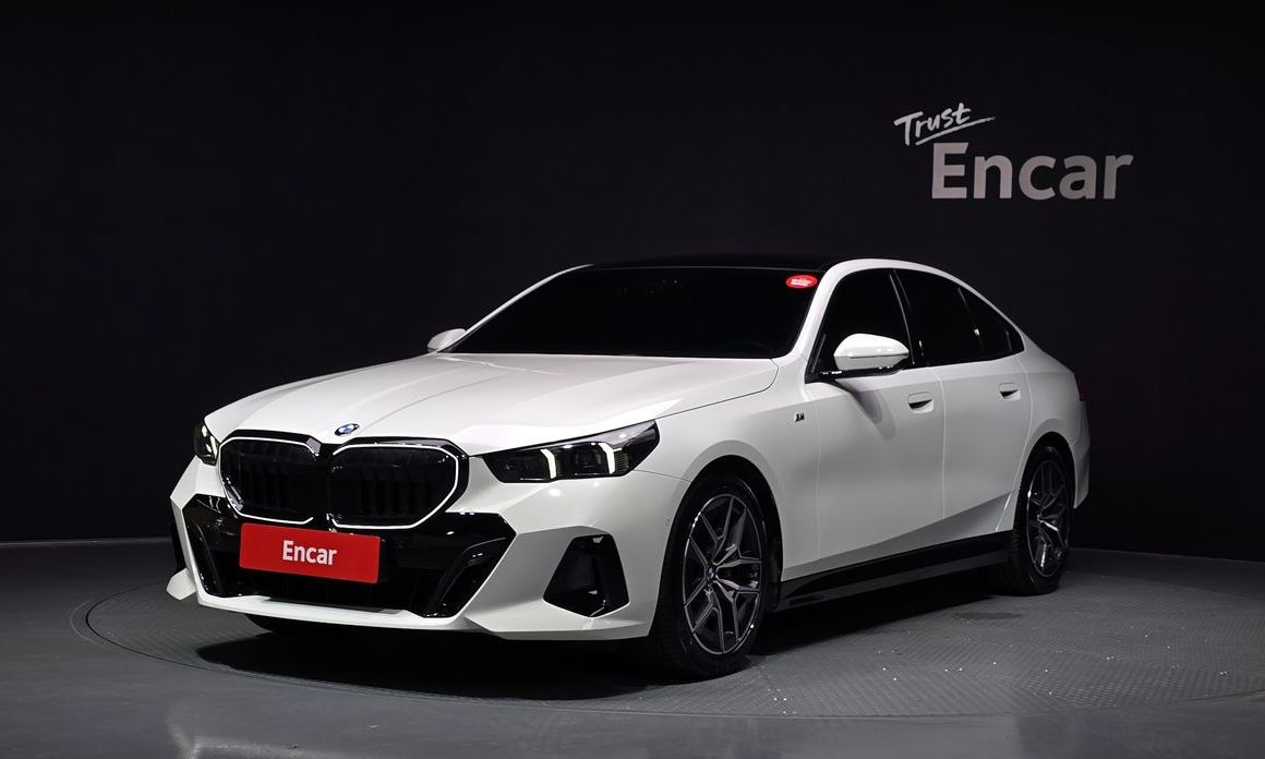 BMW 5-Series 2025