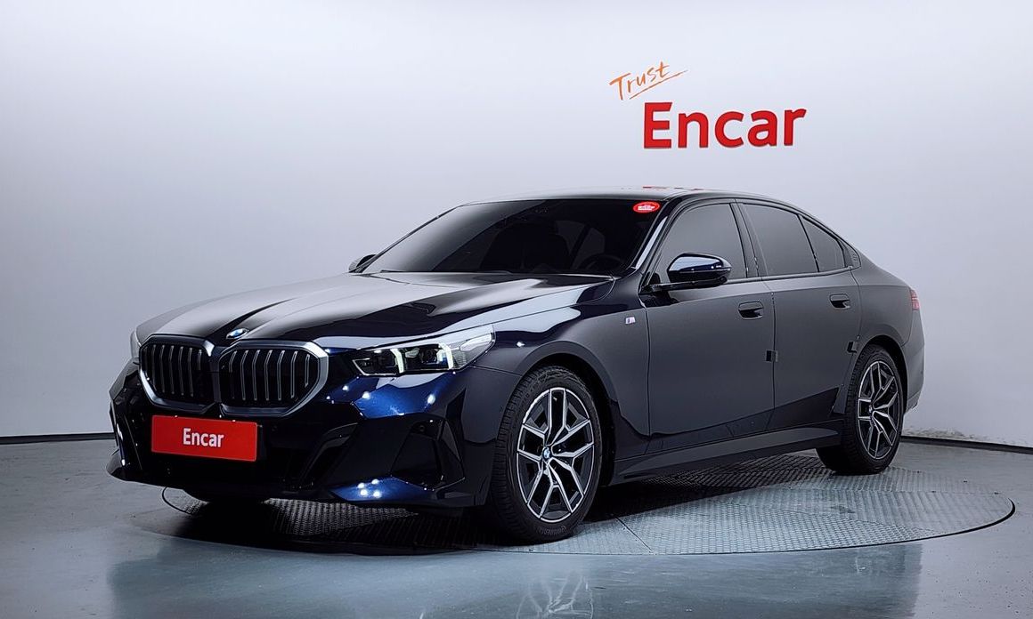 BMW 5-Series 2025