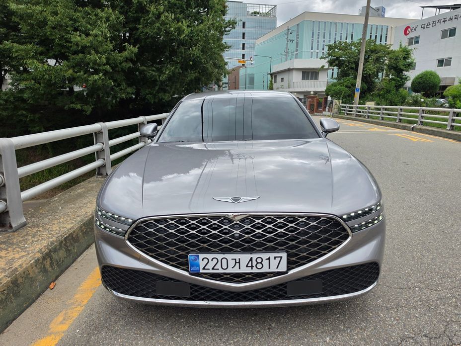 Genesis G90 2023