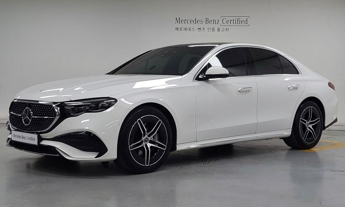 Mercedes-Benz E-Class 2024