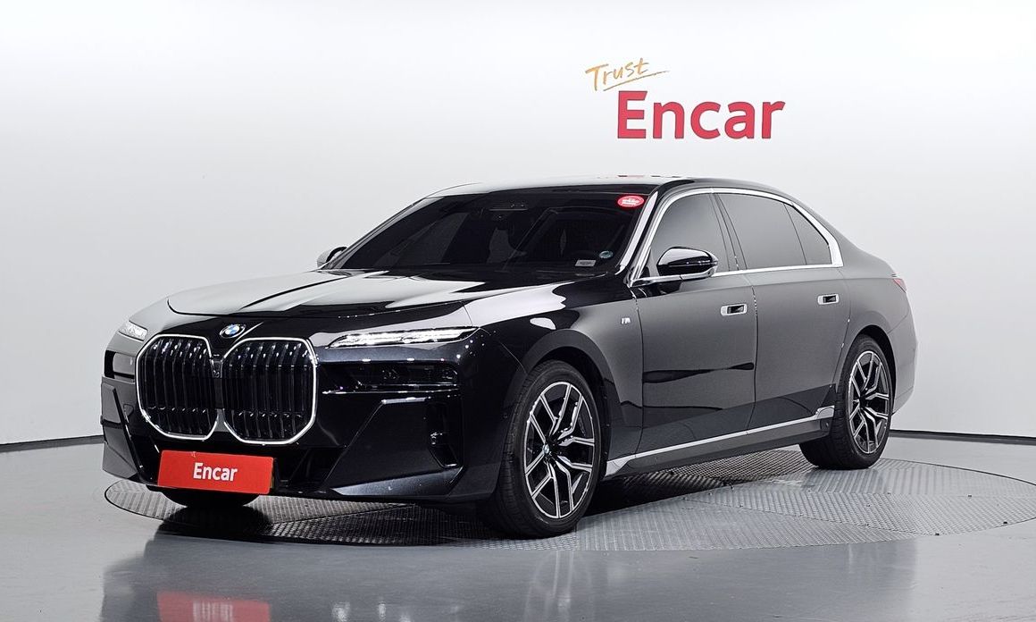 BMW 7-Series 2025