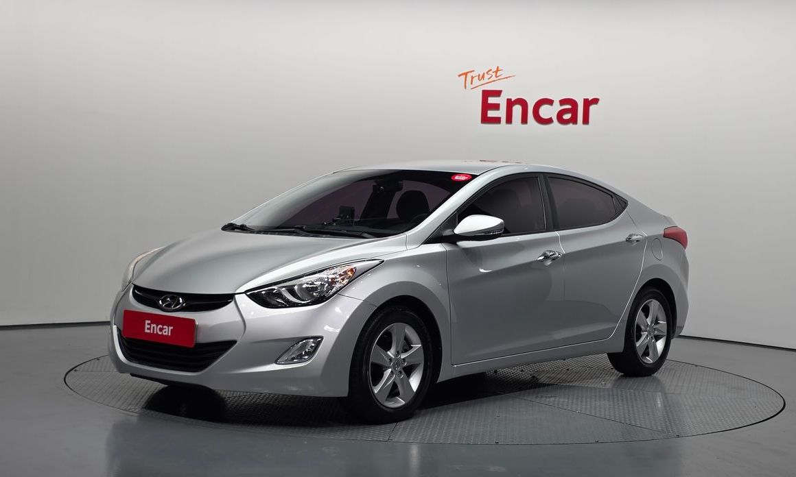 Hyundai AVANTE 2012