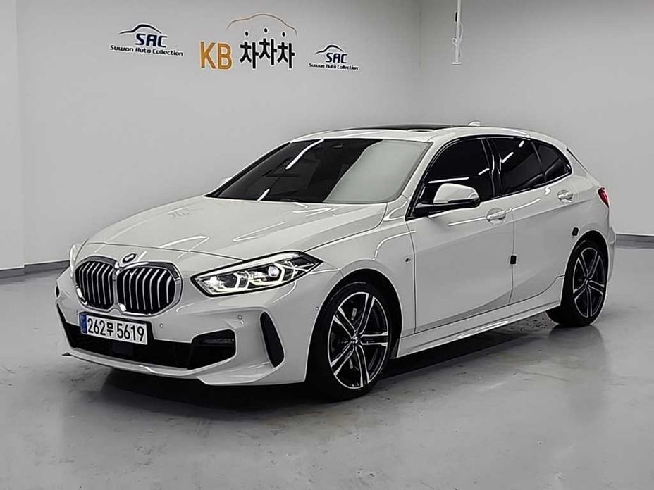 BMW 1-Series 2023