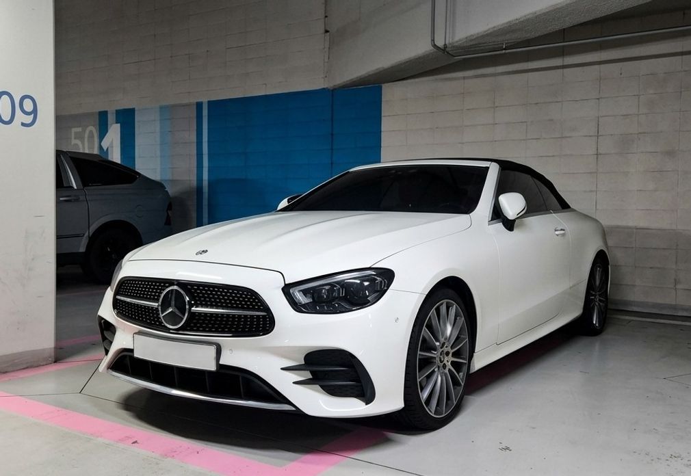 Mercedes-Benz E-Class 2022