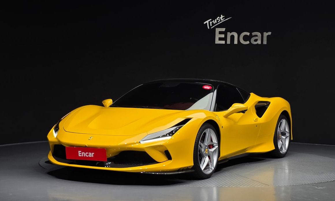 Ferrari F8 2022