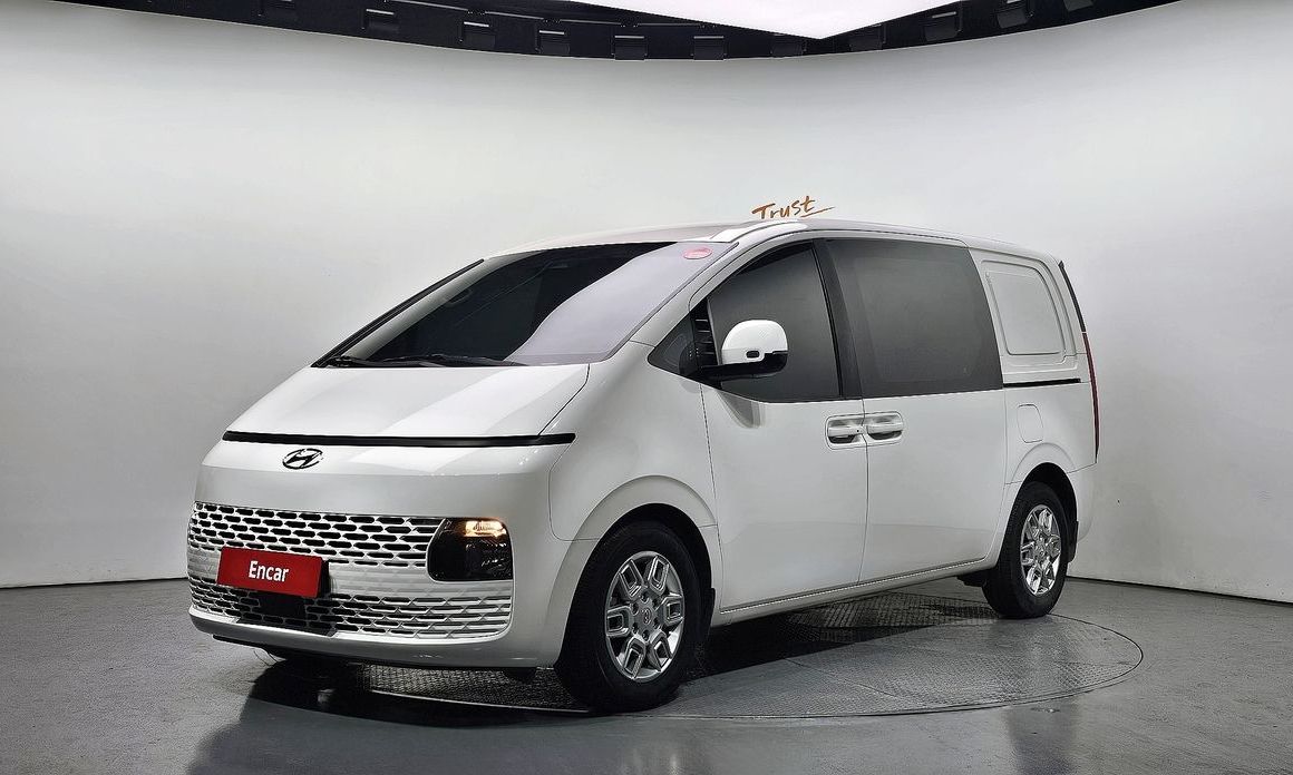 Hyundai Staria 2022