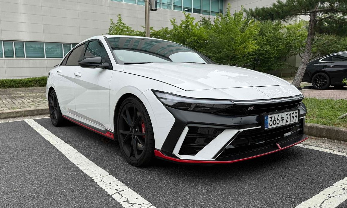 Hyundai AVANTE 2025