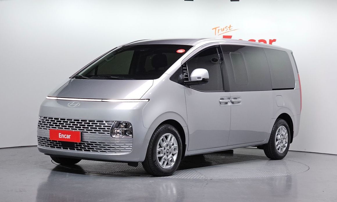 Hyundai Staria 2025